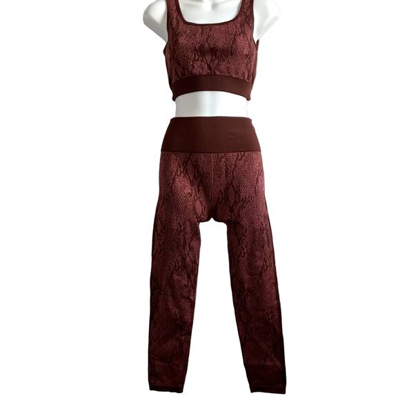 Women's Python Cropped Leggings And Sports Bra Set NEW Small - Picture 1 of 6